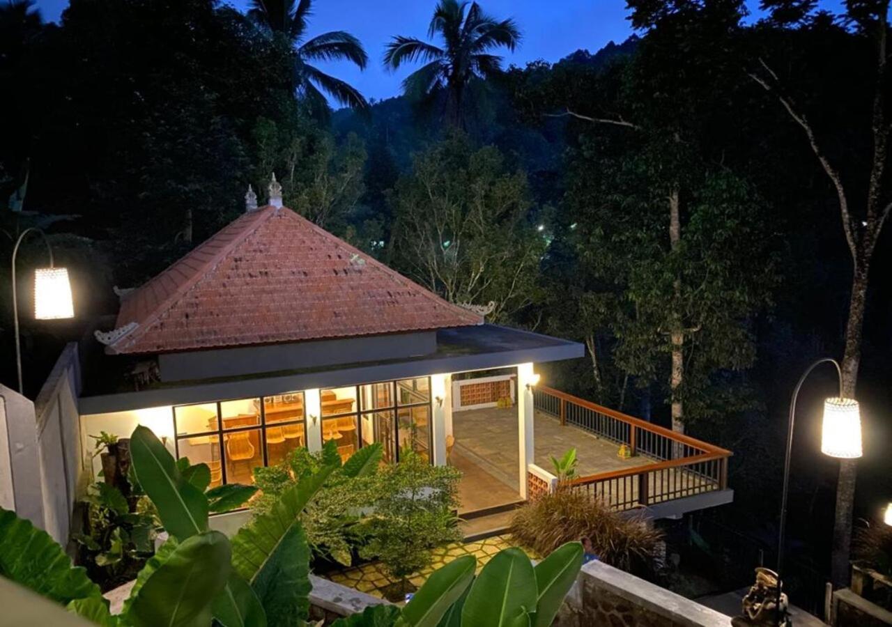 Nadira Bali Villa Munduk Buitenkant foto
